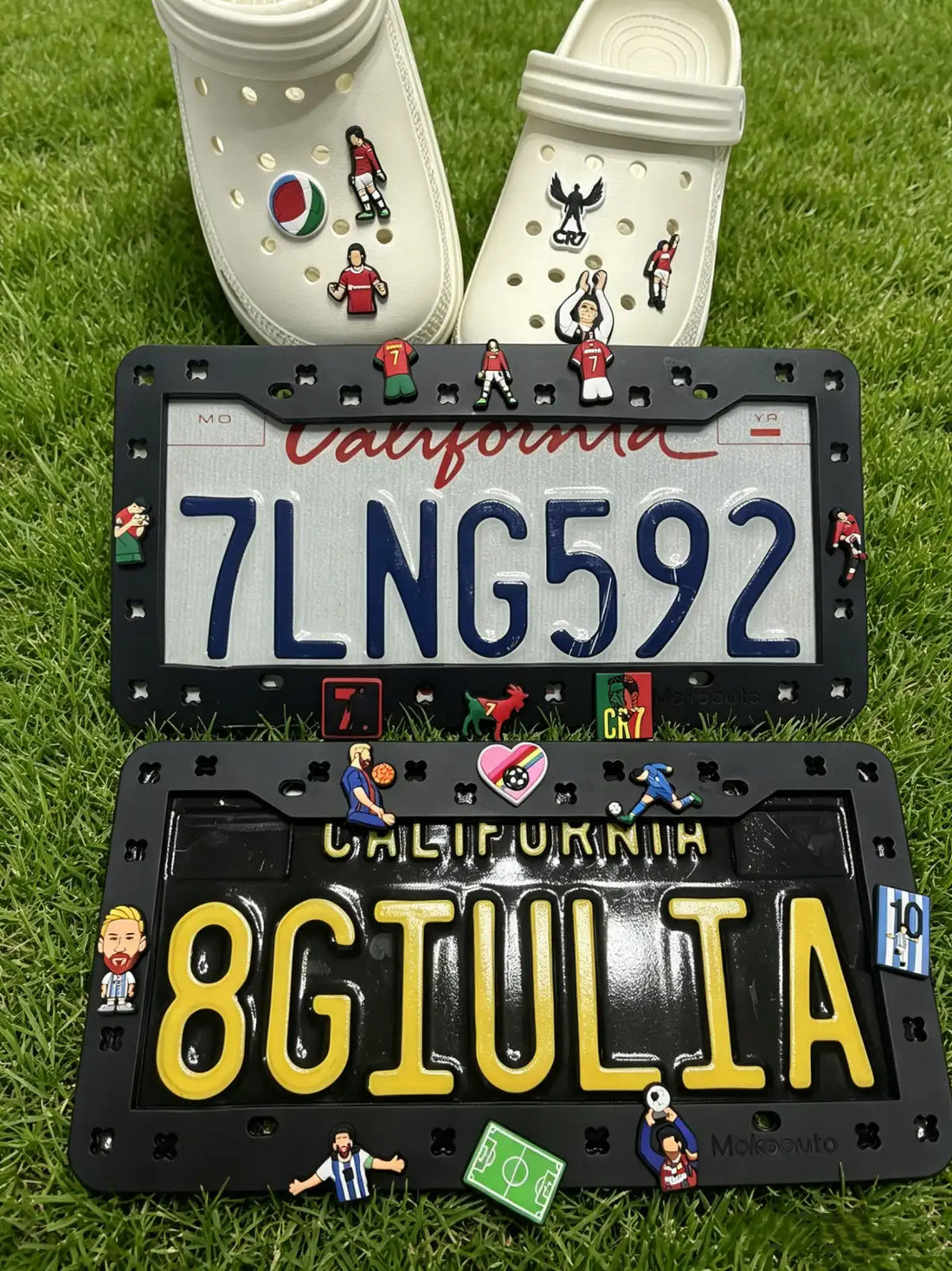 DIY license plate frame with soccer charms for World Cup team spirit