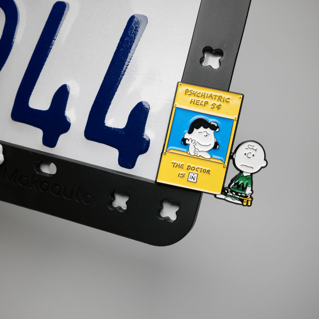 Peanuts Snoopy and Friends License Plate Frame