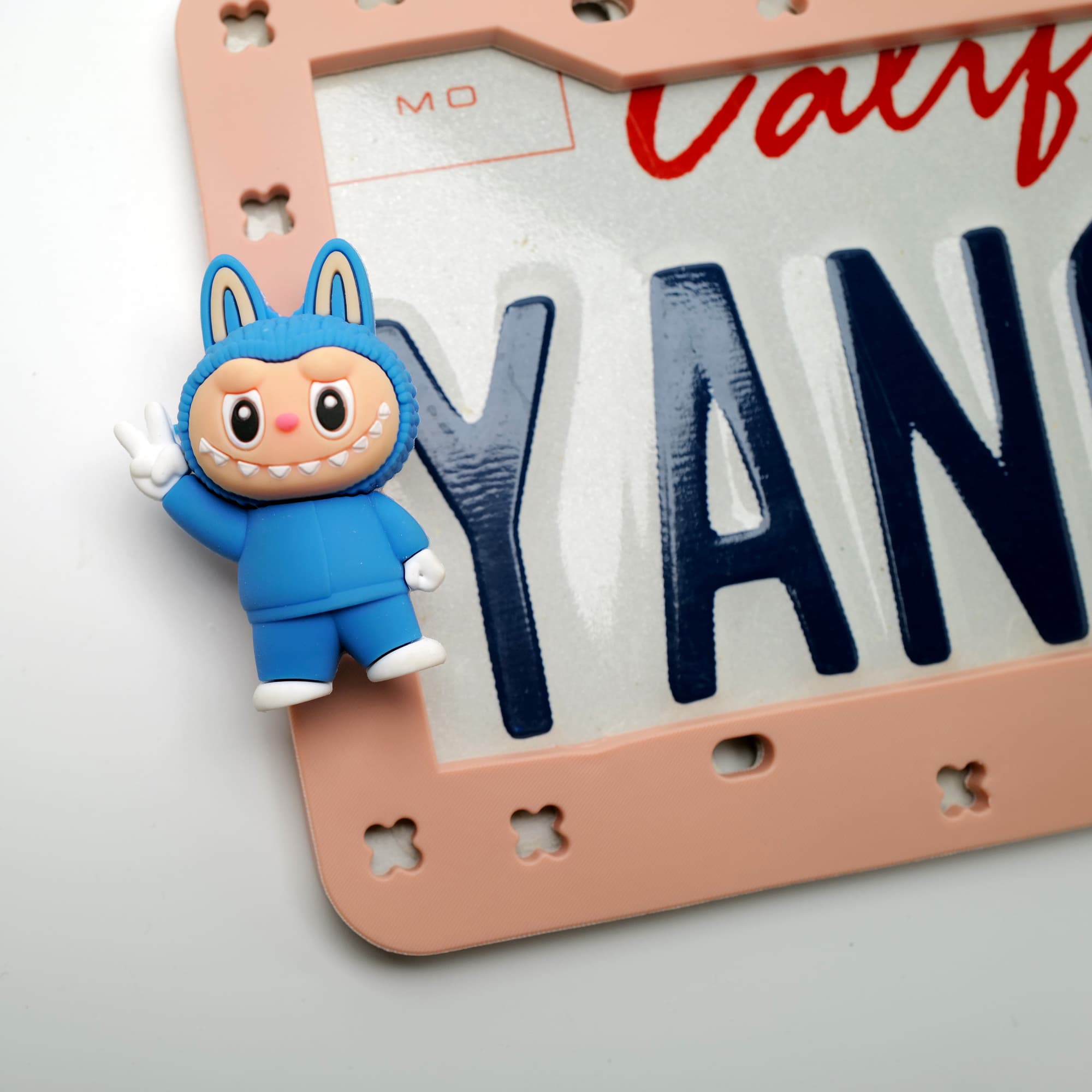 Makoauto™ Premium Pink DIY License Plate Frame & Kawaii Doll Charms Set
