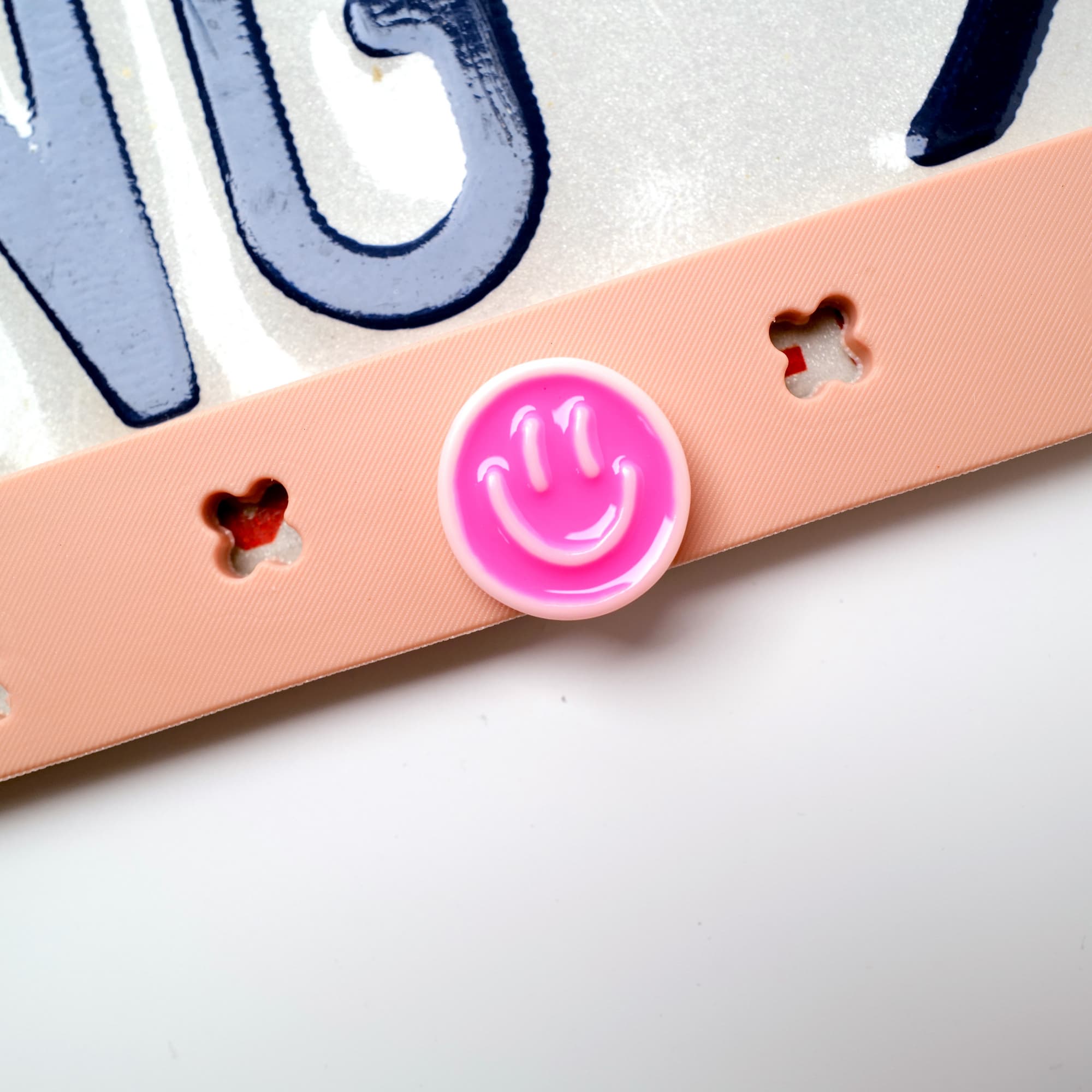 Makoauto™ Premium Pink DIY License Plate Frame & Kawaii Doll Charms Set