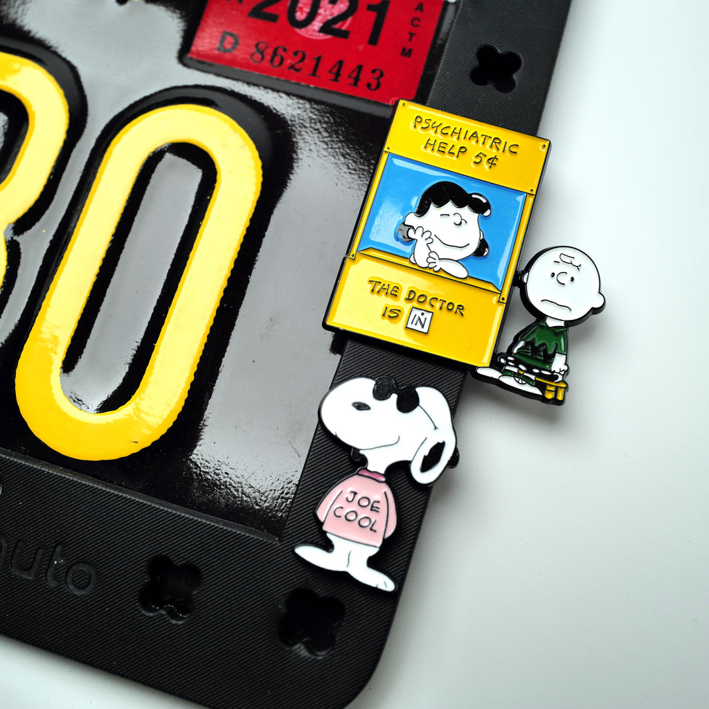 The "Classic Comic Pup" Curated Charm Set + License Plate Frame